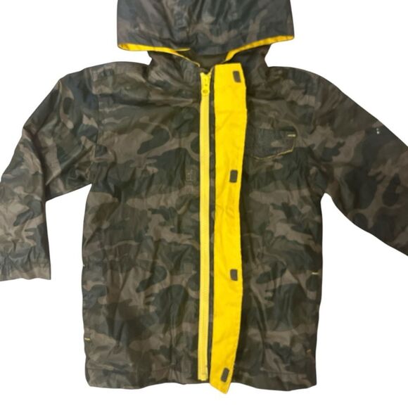 Old Navy Camouflage Raincoat - Picture 4 of 6